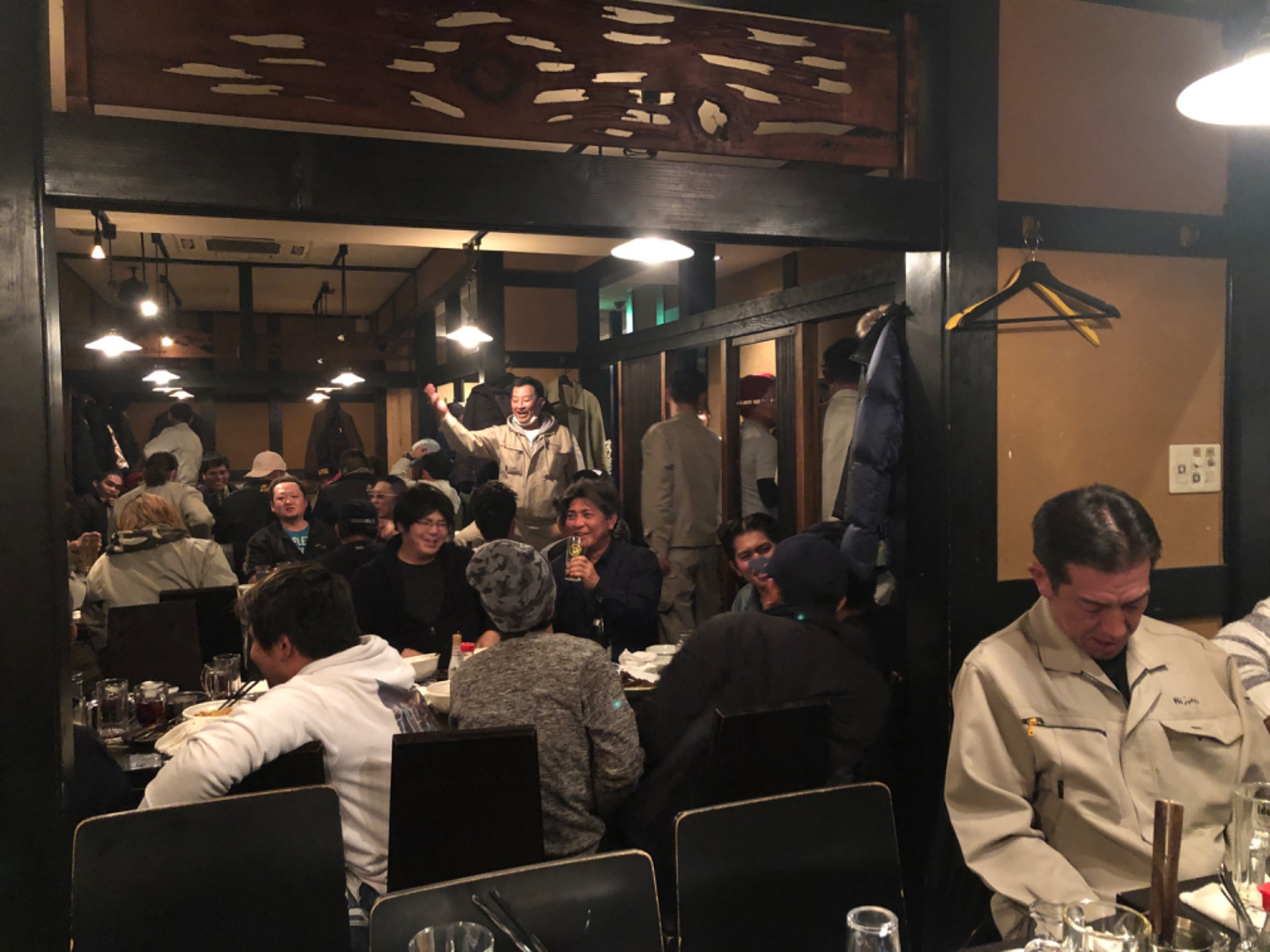 小鉄会忘年会総勢65人、来年はこの仲間に入ってくれる、東京の鉄筋屋さん募集中です